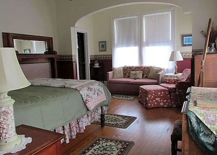 Victorian Bed & Breakfast 3*